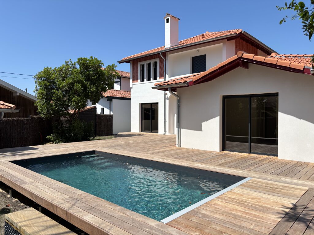 Renovation-de-maison-et-construction-de-piscine