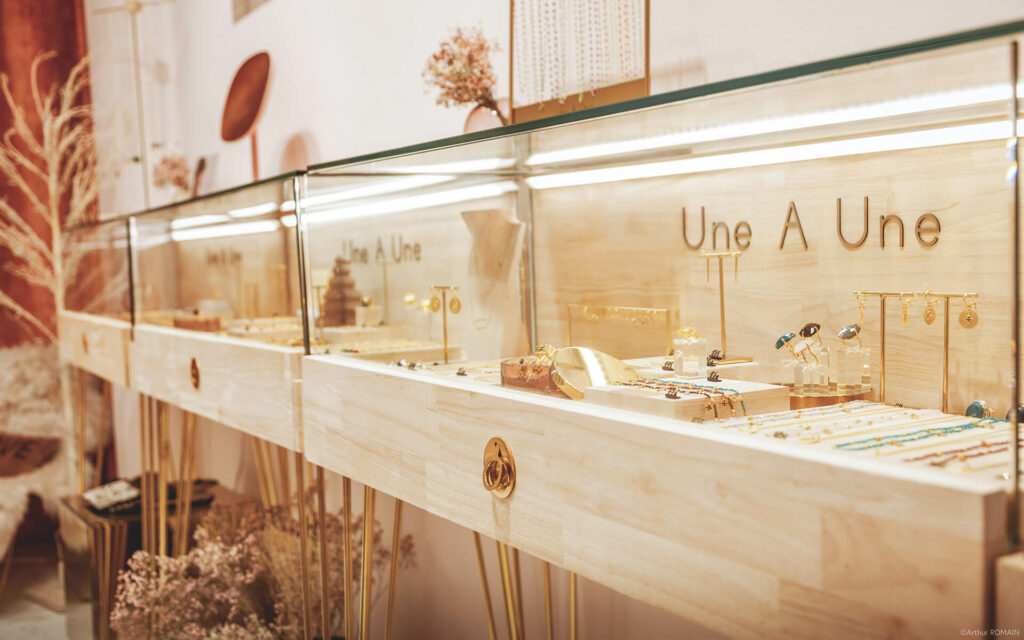 Agencement magasin Une A Une - Biarritz