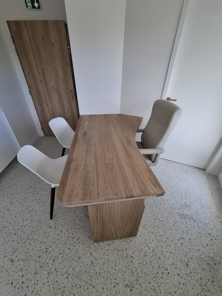 Bureau cabinet médical