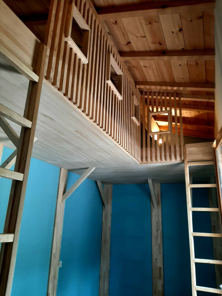Lit-cabane / Mezzanine, échelles