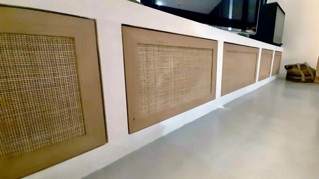 Paniers encastrés meuble TV